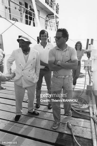 Le Baron Bich et Bruno Troublé en juillet 1980 lors de la coupe america à la voile.