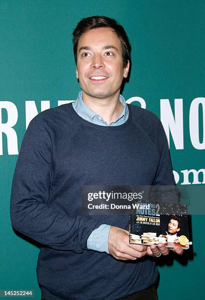 Jimmy Fallon Sign 94 Jimmy Fallon Signs Copies Of Thank You Notes Photos & High Res ...