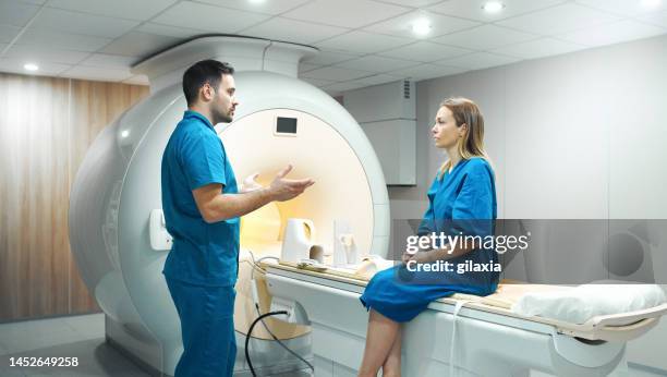 Mri Machine Side View Photos and Premium High Res Pictures - Getty Images