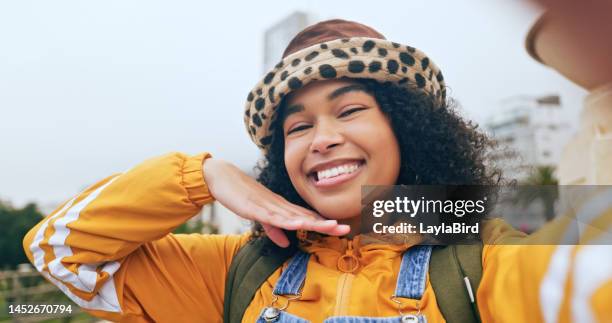 travel influencer, woman or city selfie for social media, live streaming or content creator review of portugal. portrait, happy smile or fashion student in photography or podcast blog profile picture - the weekend in news around the world imagens e fotografias de stock