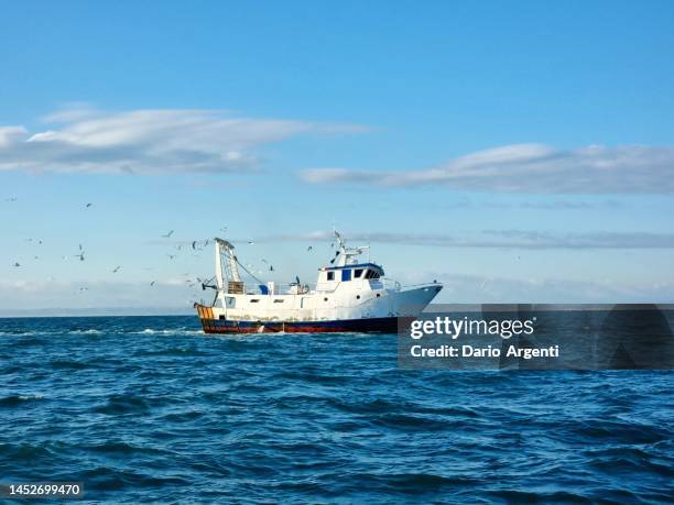 fishing boat - fishing boat side view stock pictures, royalty-free photos & images