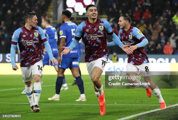 Anass Zaroury of Burnley celebrates after scoring their side's first goal during the Sky Bet Championship between Burnley and Birmingham City at Turf...