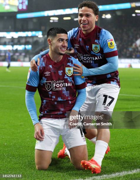 Anass Zaroury of Burnley celebrates with Manuel Benson after scoring their side's first goal during the Sky Bet Championship between Burnley and...