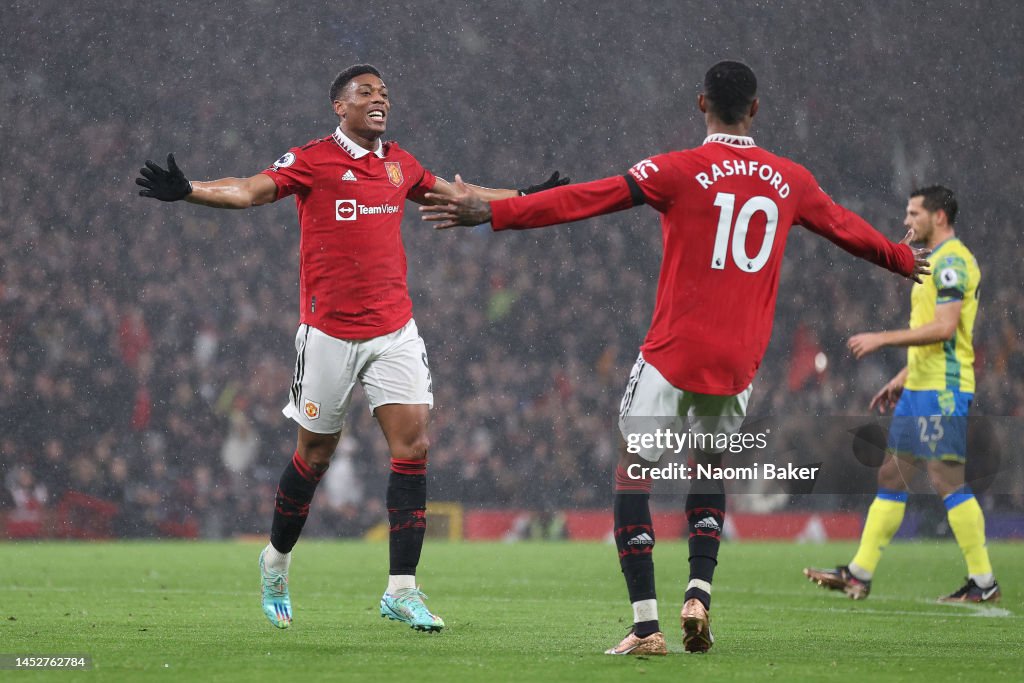 Manchester United v Nottingham Forest - Premier League