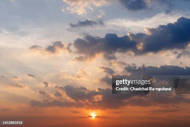 sky sunset cloud background nature - sunset sky stockfoto's en -beelden