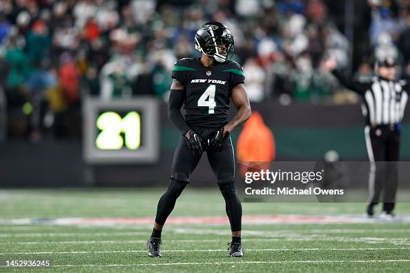 Jaseem Reed Nfl J. Reed of the New York Jets liens up during an NFL football game ...