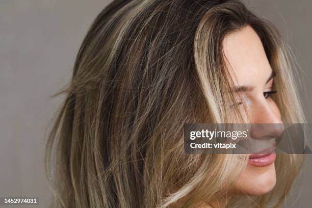 woman portrait - images of hair highlights stock pictures, royalty-free photos & images