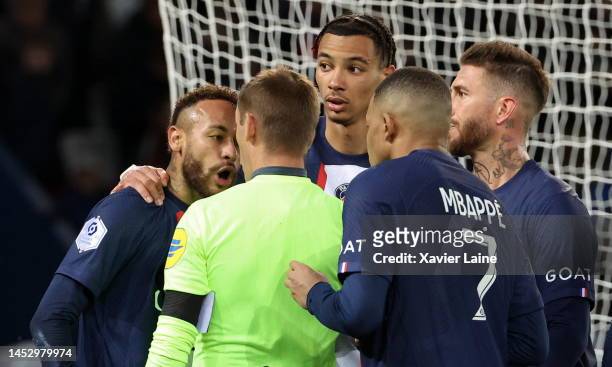 Neymar Jr of Paris Saint-Germain reacts after receiving a red card by referee Clement Turpin during the Ligue 1 match between Paris Saint-Germain and...