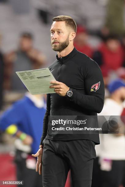 Ead coach Kliff Kingsbury of the Arizona Cardinals during the NFL game at State Farm Stadium on December 25, 2022 in Glendale, Arizona. The...