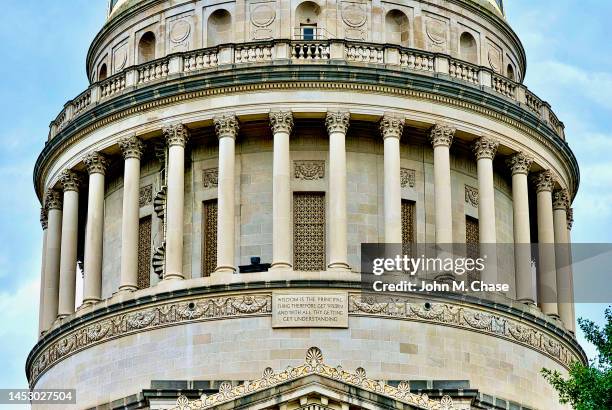 west virginia capitol building, charleston, west virginia (usa) - west virginia capitol building stock pictures, royalty-free photos & images