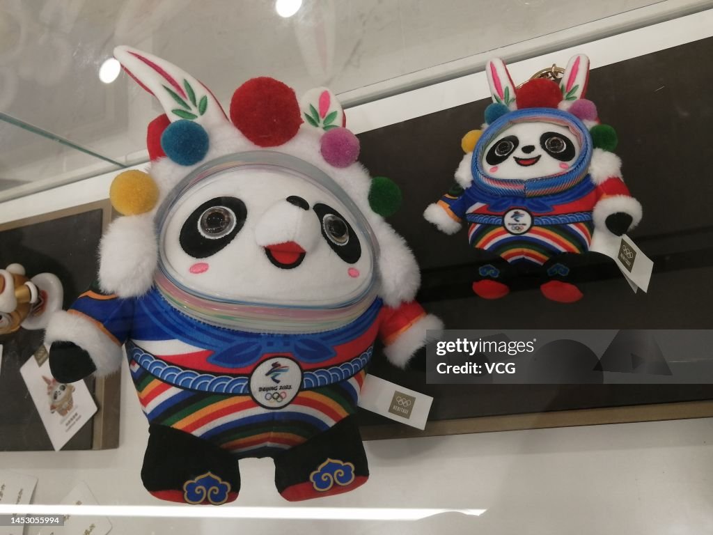 Dolls of Bing Dwen Dwen the mascot of the 2022 Beijing Winter News Photo Getty Images Dolls of Bing Dwen Dwen the mascot of the 2022 Beijing Winter News Photo Getty Images