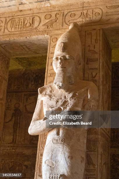 rameses ii statue in abu simbel temple - osiris stock pictures, royalty-free photos & images