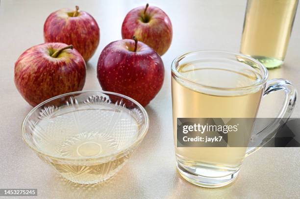 apple cider vinegar - apple cider vinegar stock pictures, royalty-free photos & images