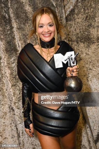 Rita Ora is seen backstage with the Best Look 'Personal Style' Award during the MTV Europe Music Awards 2022 held at PSD Bank Dome on November 13,...