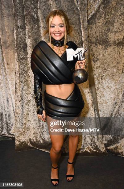 Rita Ora is seen backstage with the Best Look 'Personal Style' Award during the MTV Europe Music Awards 2022 held at PSD Bank Dome on November 13,...