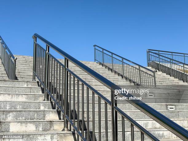 Outside Step Railing Low 14,780 Outdoor Stair Railing Stock Photos, High-Res Pictures, and ...
