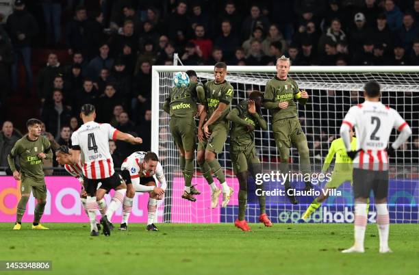 Players of AC Milan in action during the friendly match between PSV Eindhoven and AC Milan at Philips Stadion on December 30, 2022 in Eindhoven,...