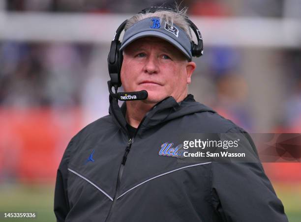 Head coach Chip Kelly of the UCLA Bruins looks on during the first half of the Tony the Tiger Sun Bowl game against the Pittsburgh Panthers at Sun...