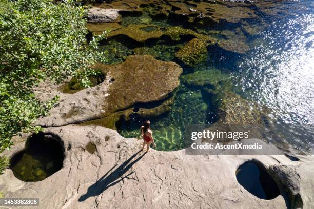 majestuosa piscina - vancouver island fotografías e imágenes de stock