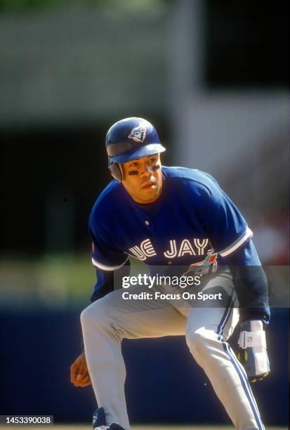 Roberto Alomar of the Toronto Blue Jays in action against the New York Yankees during a Major League Baseball game circa 1994 at Yankee Stadium in...