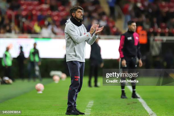 Veljko Paunovic, head coach of Chivas gestures during the final match between Chivas and Cruz Azul as part of the Copa Por Mexico 2022 at Akron...