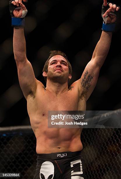 Janmie Varner Jamie Varner celebrates after defeating Edson Barboza during a... News ...