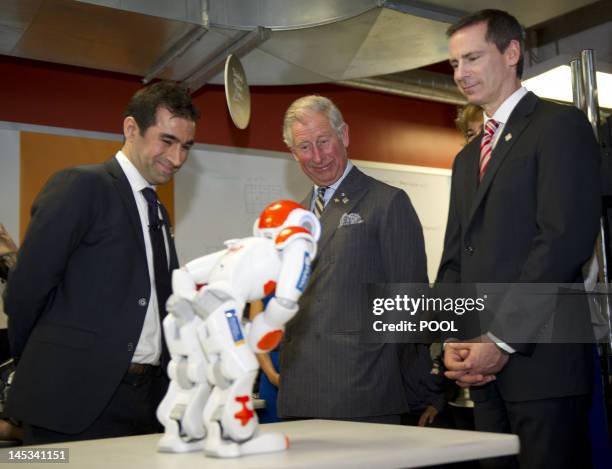Charles Robot Photos and Premium High Res Pictures - Getty Images