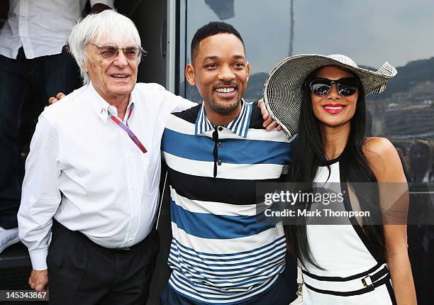 Supremo Bernie Ecclestone meets actor Will Smith and Nicole Scherzinger of the Pussycat Dolls in the paddock before the Monaco Formula One Grand Prix...