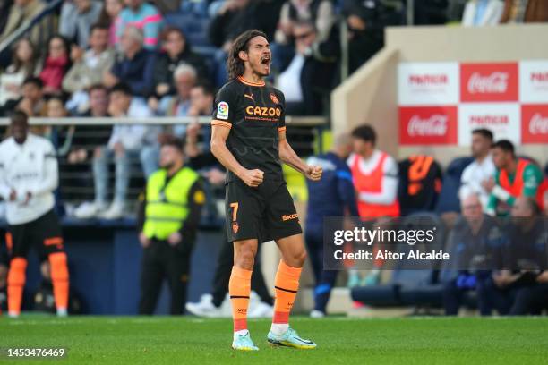 Edinson Cavani of Valencia CF celebrates after scoring the team's first goal during the LaLiga Santander match between Villarreal CF and Valencia CF...