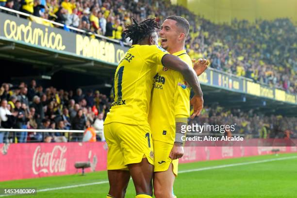 Samuel Chukwueze of Villarreal CF celebrates after scoring the team's first goal with teammates Yeremi Pino during the LaLiga Santander match between...