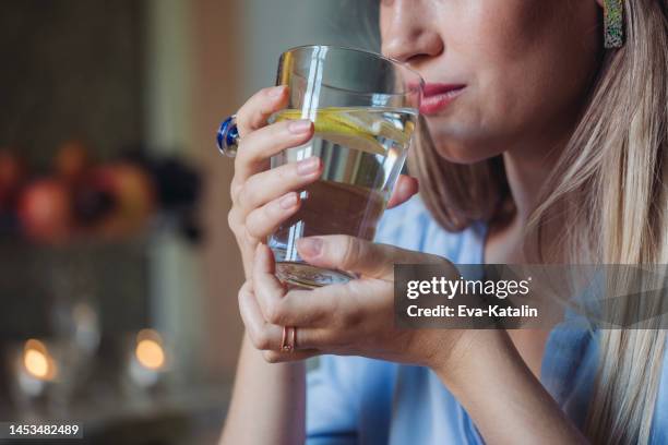 bon appétit! - dricksvatten bildbanksfoton och bilder