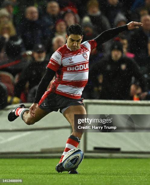 Santiago Carreras of Gloucester Rugby kicks a penalty to win the match in the last minute during the Gallagher Premiership Rugby match between...