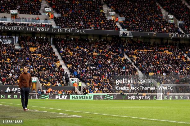 General view as Julen Lopetegui, Manager of Wolverhampton Wanderers looks on during the Premier League match between Wolverhampton Wanderers and...