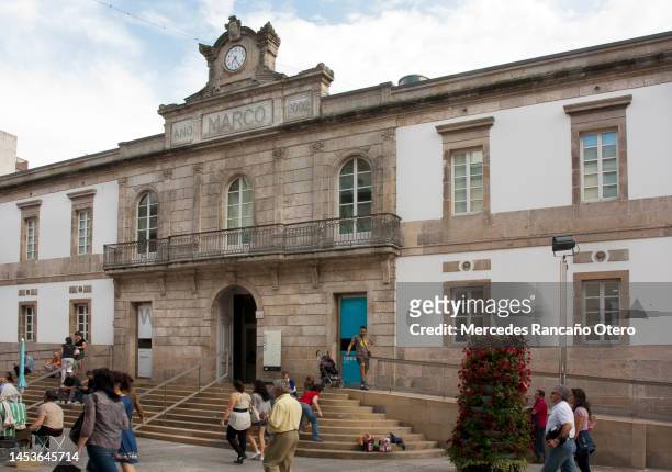 marco, museo de arte contemporáneo, calle príncipe, vigo, galicia, españa. - vigo fotografías e imágenes de stock