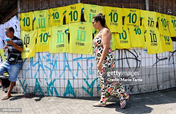 Pele jerseys are available for sale outside Urbano Caldeira Stadium, where the funeral for the football icon will take place, on January 1, 2023 in...