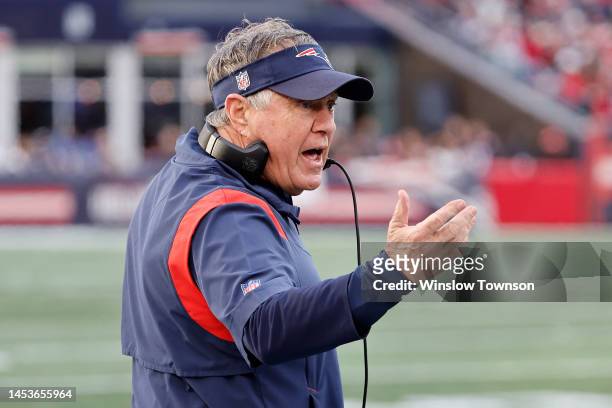 Head coach Bill Belichick of the New England Patriots reacts against the Miami Dolphins during the second half at Gillette Stadium on January 01,...