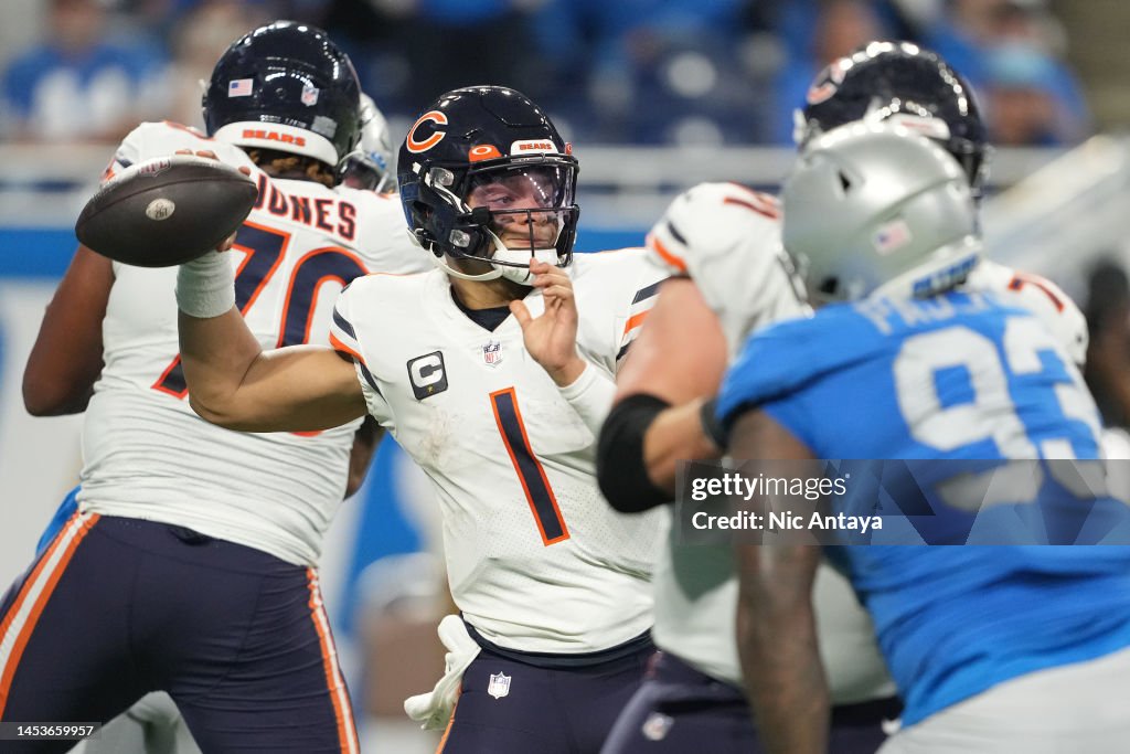 Chicago Bears v Detroit Lions