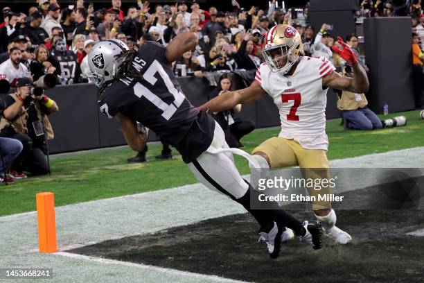 Davante Adams of the Las Vegas Raiders catches a pass for a touchdown against Charvarius Ward of the San Francisco 49ers during the second quarter at...
