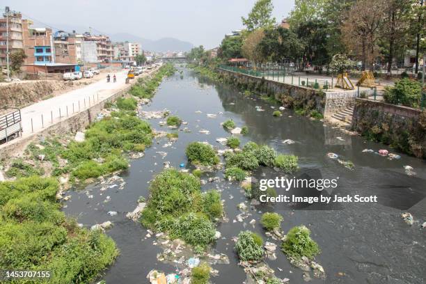 bagmati river, kathmandu - nepal road bildbanksfoton och bilder