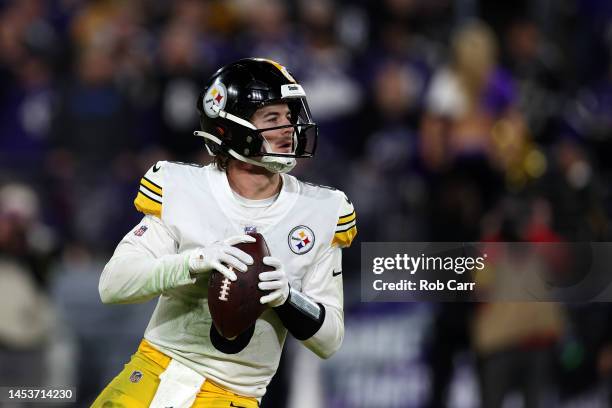 Quarterback Kenny Pickett of the Pittsburgh Steelers drops back to pass against the Baltimore Ravens in the second half at M&T Bank Stadium on...