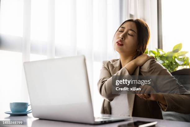 Computer Engineer Long Hours Long Hours On Computer Photos and Premium High Res Pictures - Getty Images