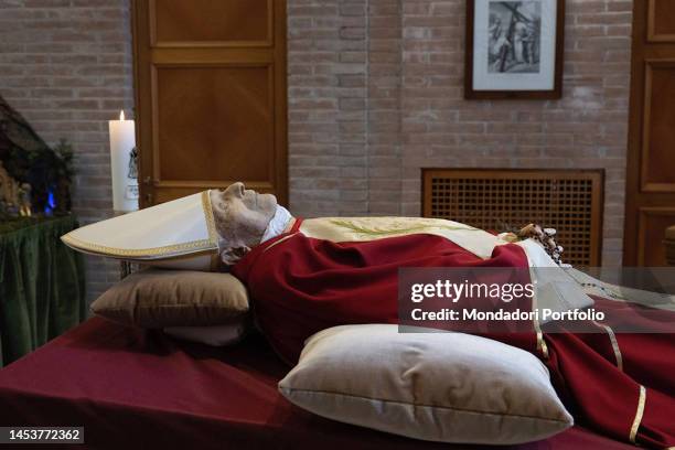 The body of Pope Emeritus Benedict XVI deposed in the Chapel of the Mater Ecclesiae Monastery, located in the Vatican Gardens. Vatican City , January...