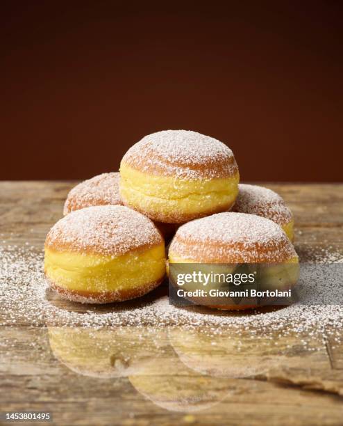 Example Sugar Fillings Bakery Fillings Photos and Premium High Res Pictures - Getty Images