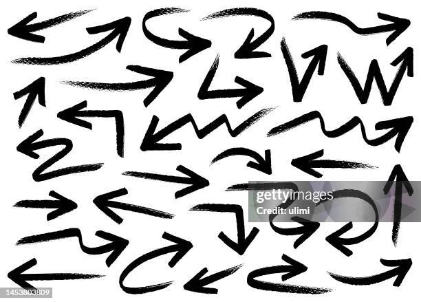 ilustraciones, imágenes clip art, dibujos animados e iconos de stock de flechas vectoriales, pinceladas - señal de flecha de tráfico