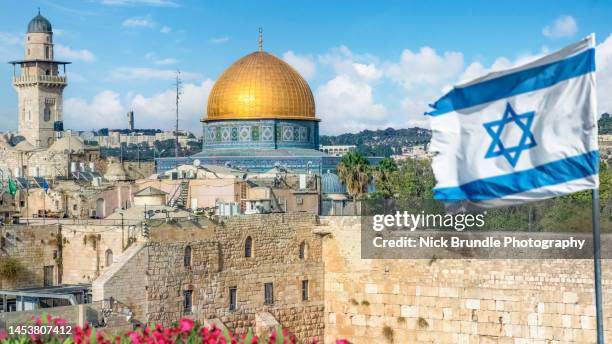 wailing wall and temple mount, jerusalem, israel. - territórios da palestina - fotografias e filmes do acervo