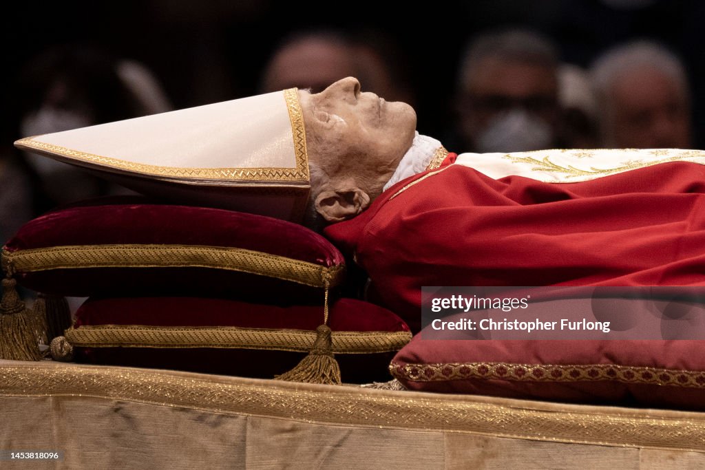 Pope State The body of Pope Emeritus Benedict XVI lies in state at St. Peter's ...