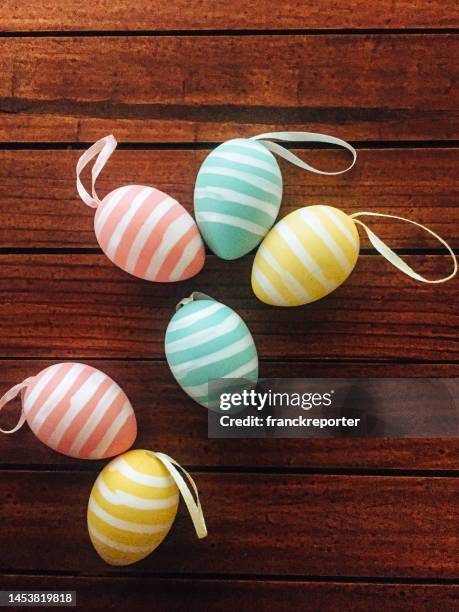 colorful easter egg - happy easter in italian stock pictures, royalty-free photos & images