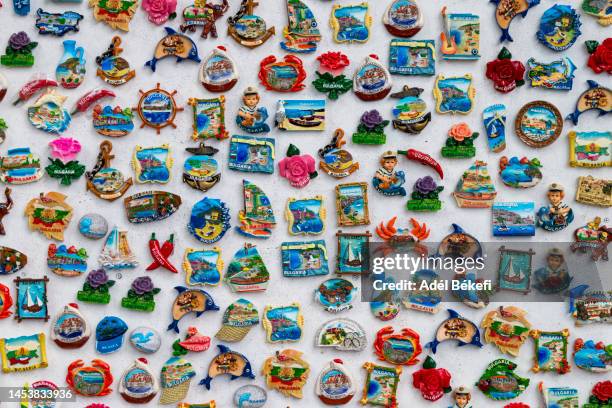 fridge magnets for sale (bulgaria, sunny beach) - lembrança imagens e fotografias de stock