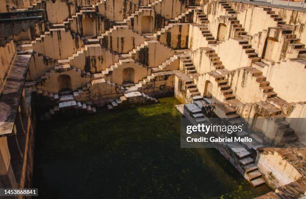 amer stepwell in jaipur - stepwell 個照片及圖片檔