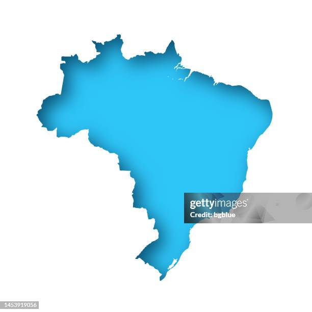 brasilien-karte - weißes papier ausgeschnitten auf blauem hintergrund - brasília stock-grafiken, -clipart, -cartoons und -symbole